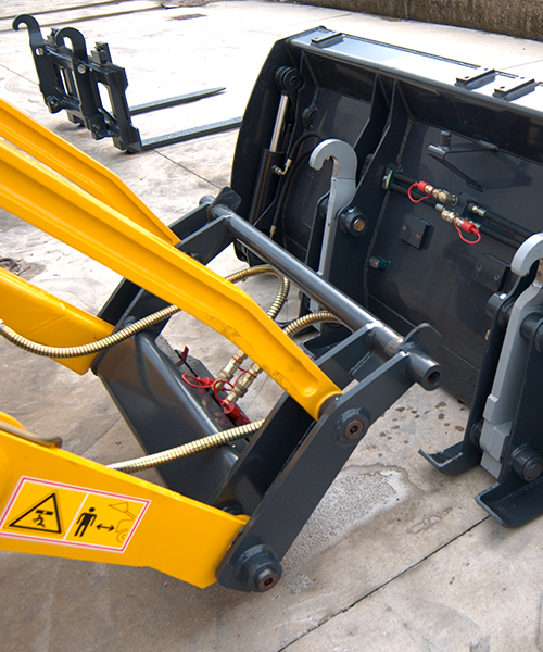 Attacco Rapido Anteriore per Terne 