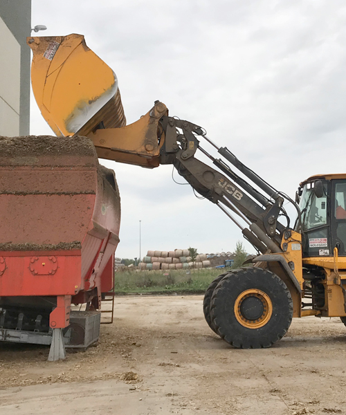 Benna Pala Alto Ribaltamento per Pale Gommate